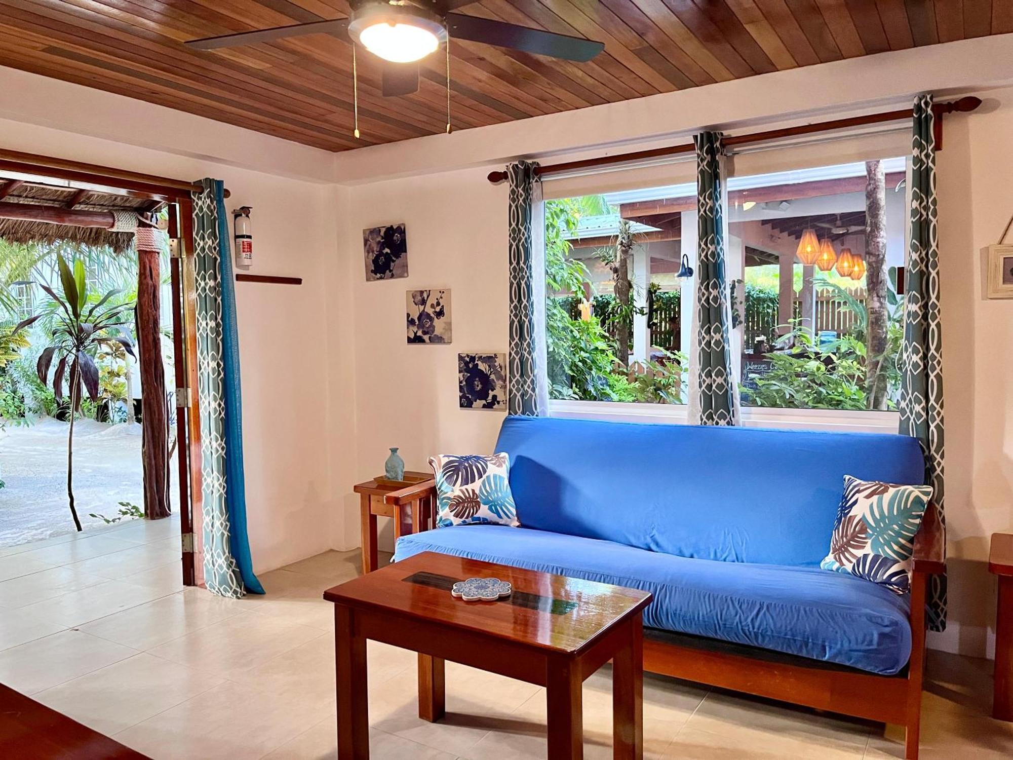 Palmetto Garden Cottage Caye Caulker Esterno foto